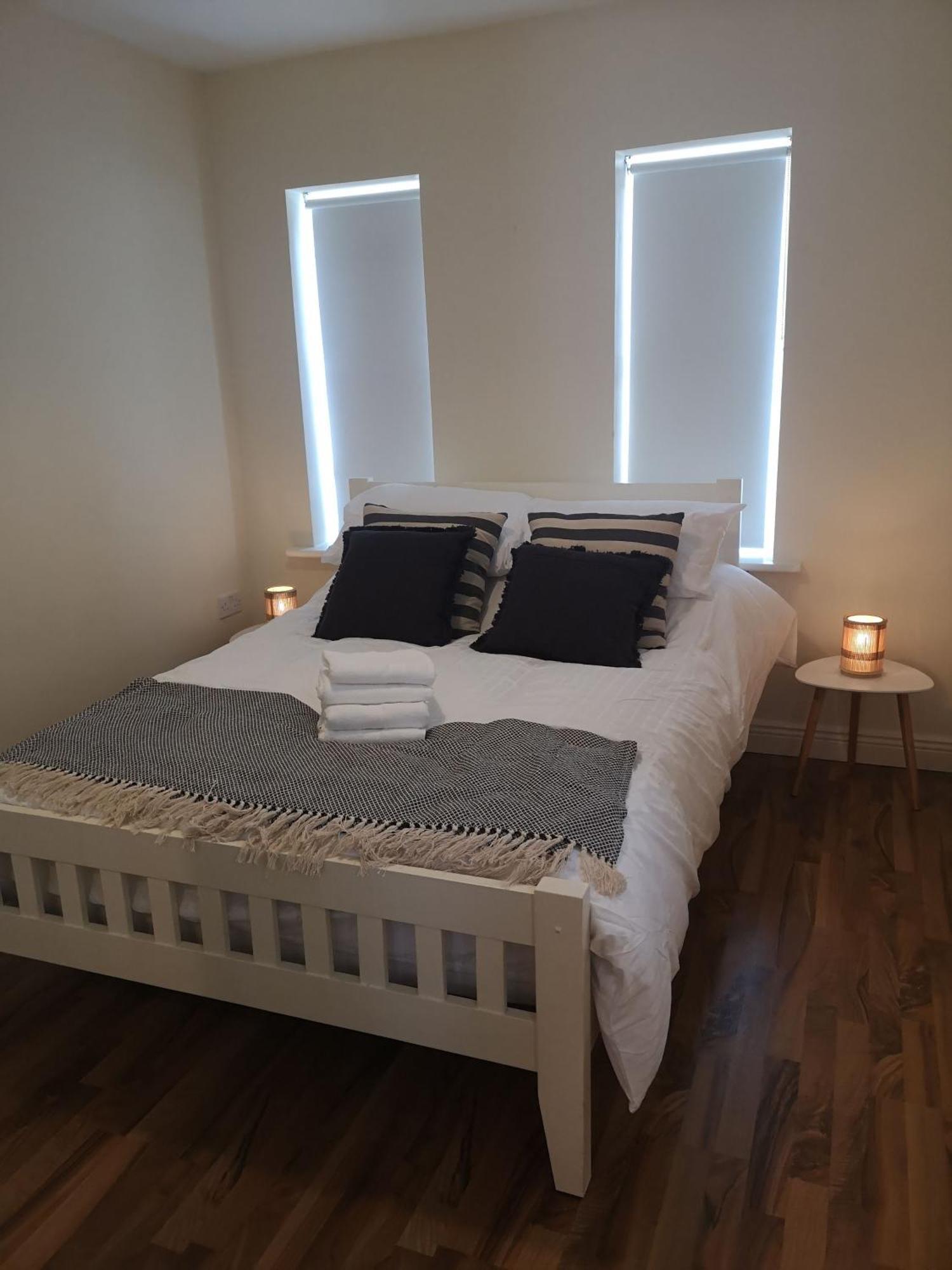 Spacious And Warm 2 Bedroom Apartment Sleeps Up To 5 Athy Eksteriør billede